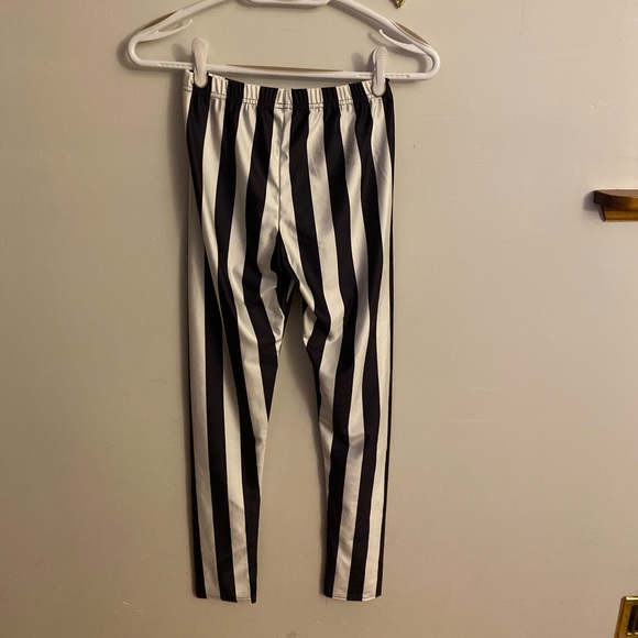 Lotus Leggings Striped Black and White Leggings - Picture 4 of 5